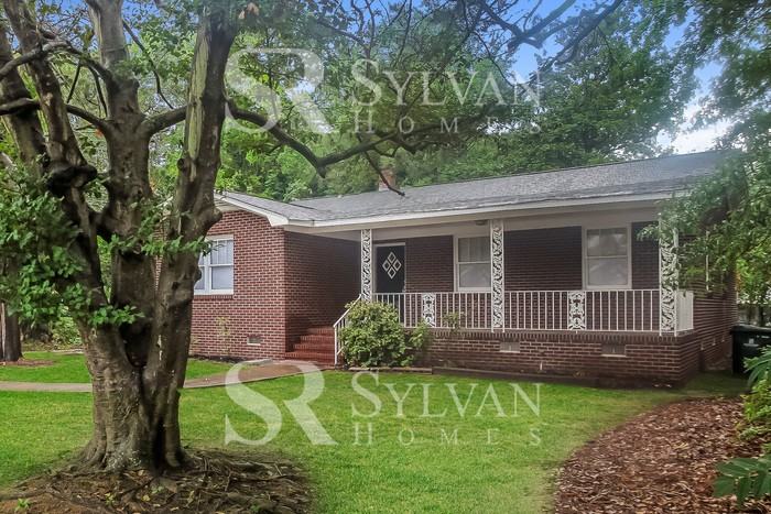 752 Shull St - Photo 3 of 16