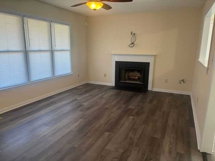 3816 Hagge St - Photo 2 of 14