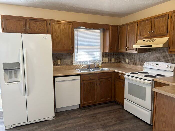 3816 Hagge St - Photo 4 of 14