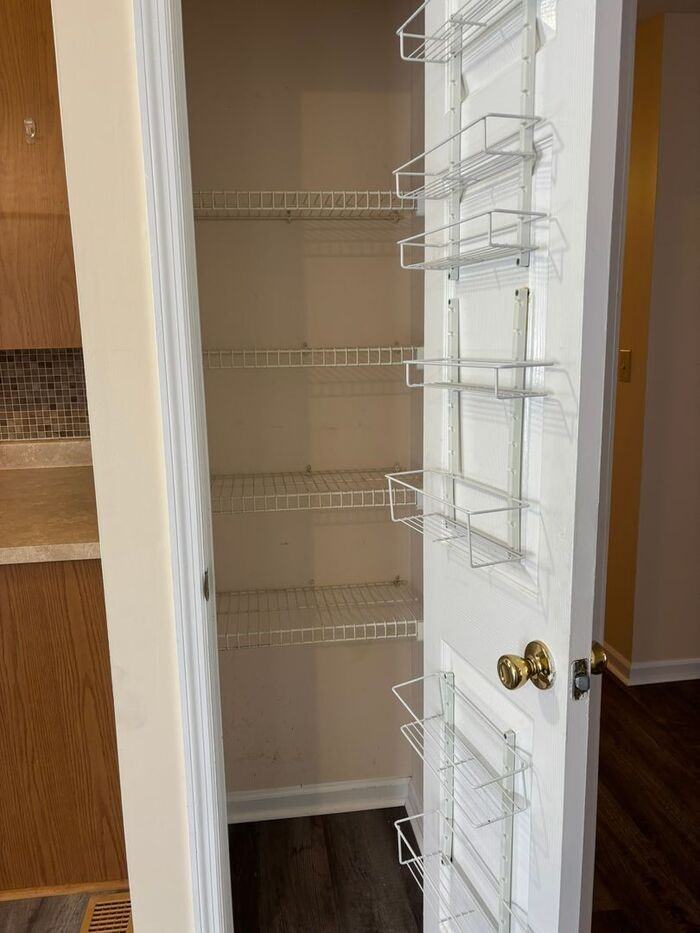 3816 Hagge St - Photo 5 of 14