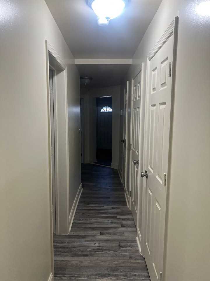 1615 1615 Olive St SE - Photo 4 of 8