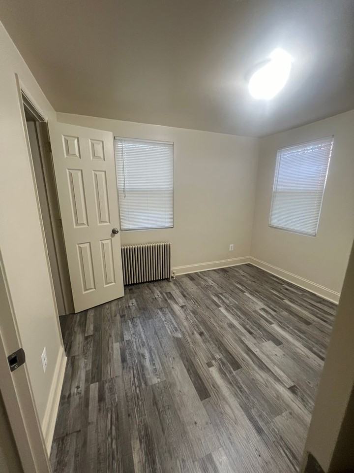 1615 1615 Olive St SE - Photo 7 of 8