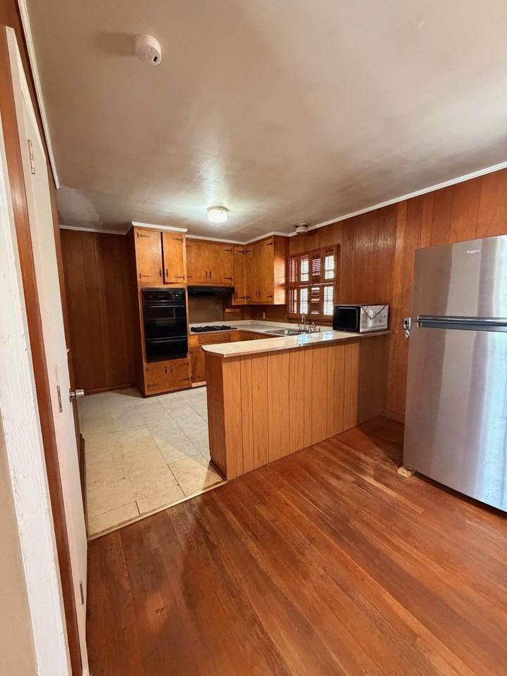 219 Summer Hill Rd - Photo 3 of 8