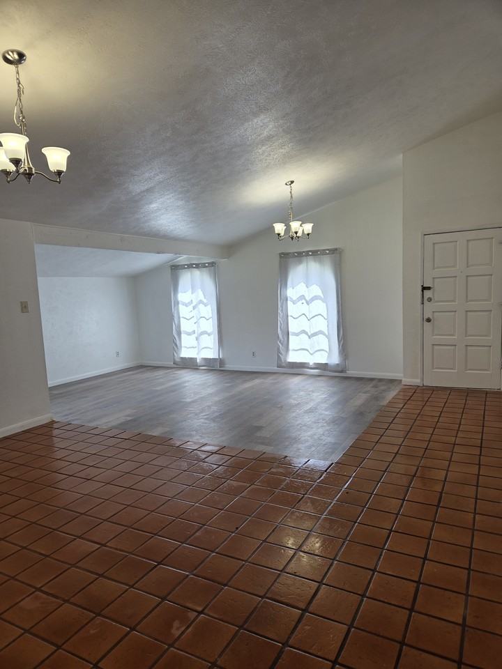 10247 Green Ash Rd #NA - Photo 6 of 20