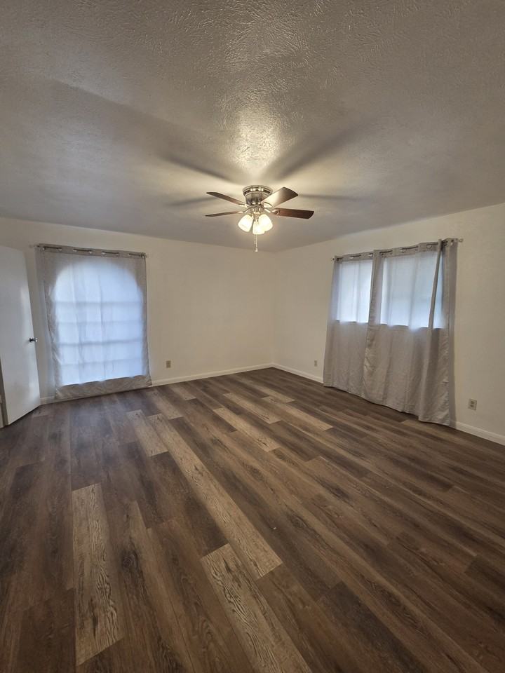 10247 Green Ash Rd #NA - Photo 7 of 20