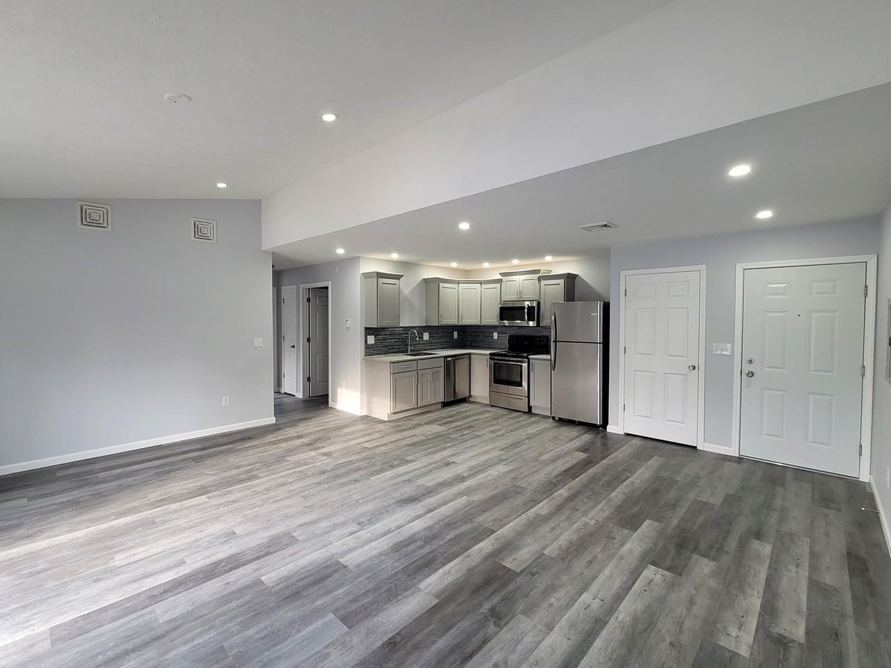 6 Sapphire Ln #7 - Photo 6 of 13