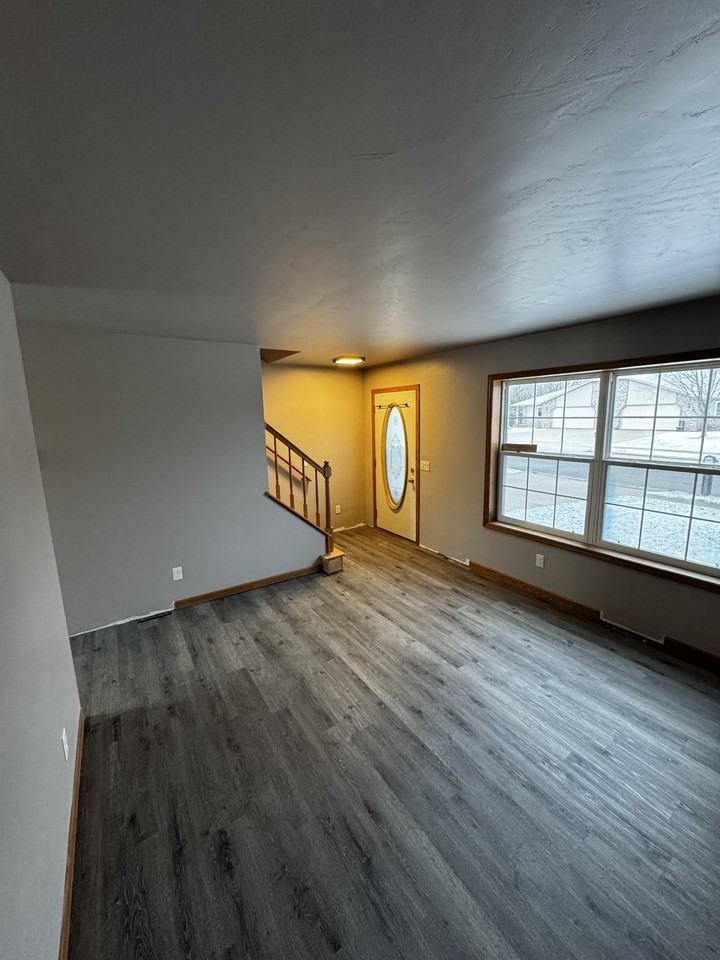 726 S Main St #NA - Photo 6 of 16