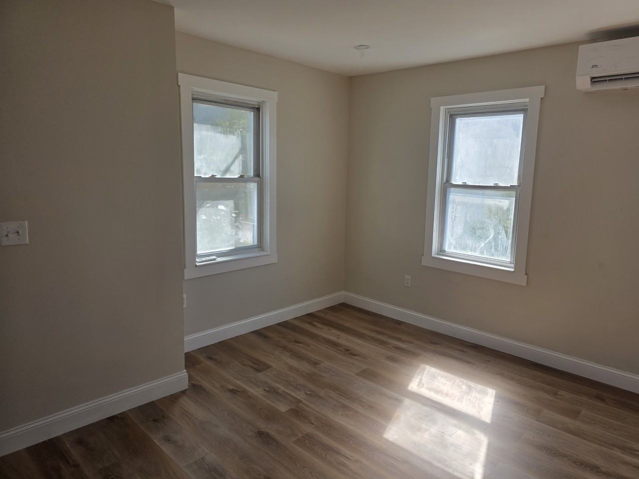 58 Downing St #2E - Photo 4 of 10