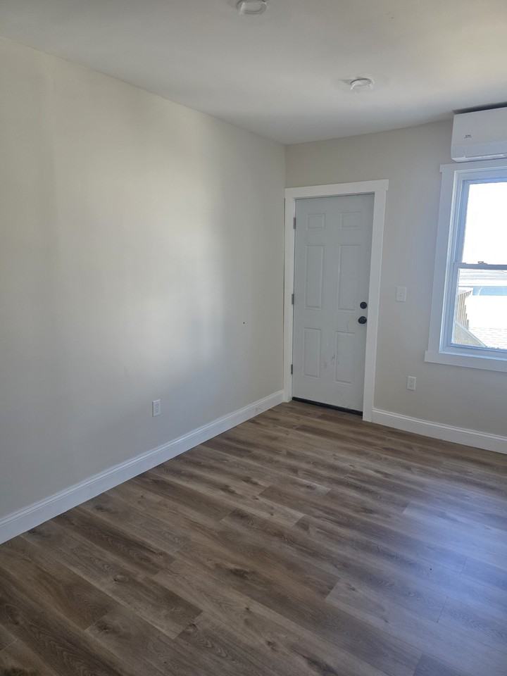 58 Downing St #2E - Photo 5 of 10