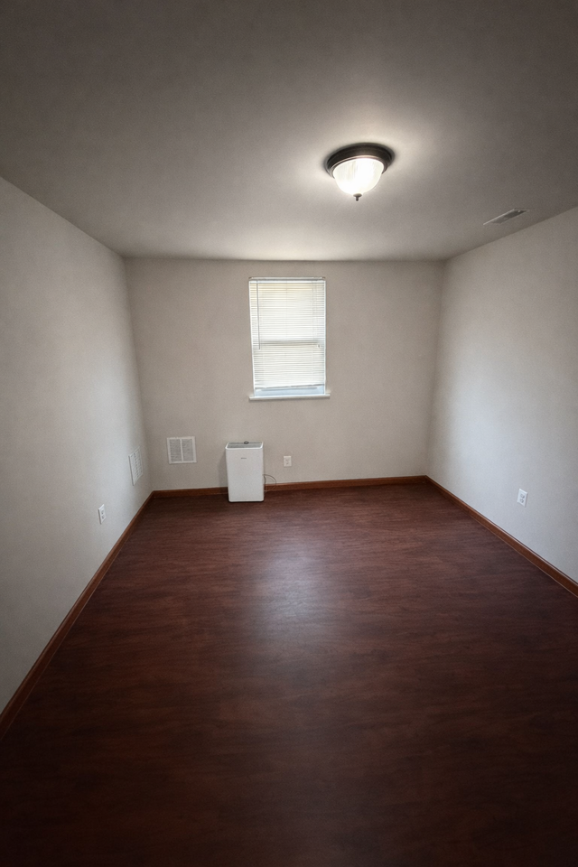 6043 Vine St #2 - Photo 5 of 8