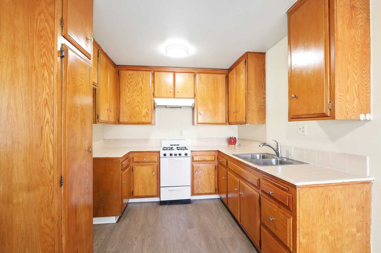 1204 W J St #3 - Photo 6 of 11