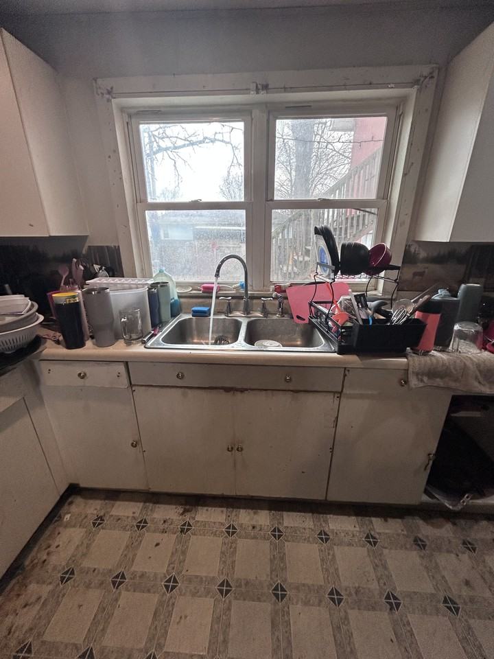 1728 N 24th St #NA - Photo 6 of 8