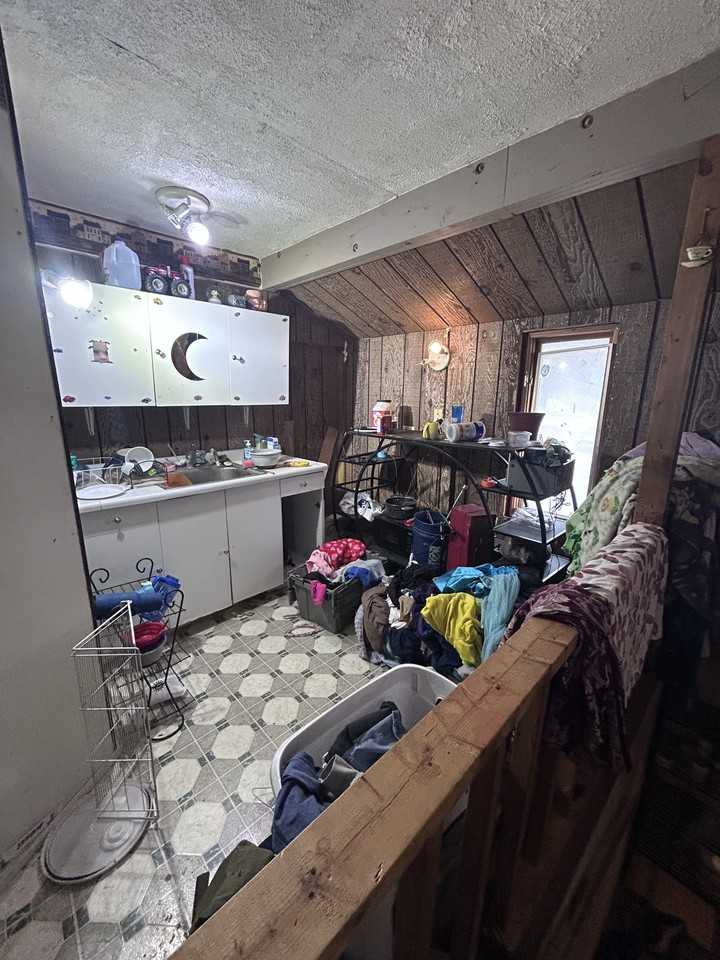 1728 N 24th St #NA - Photo 7 of 8