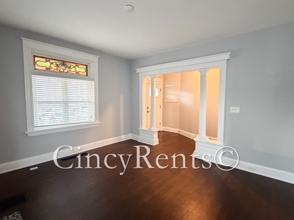 2220 Williams Ave #1 - Photo 3 of 22