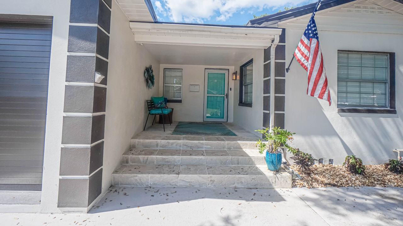 207 W Giddens Ave #NA - Photo 2 of 18