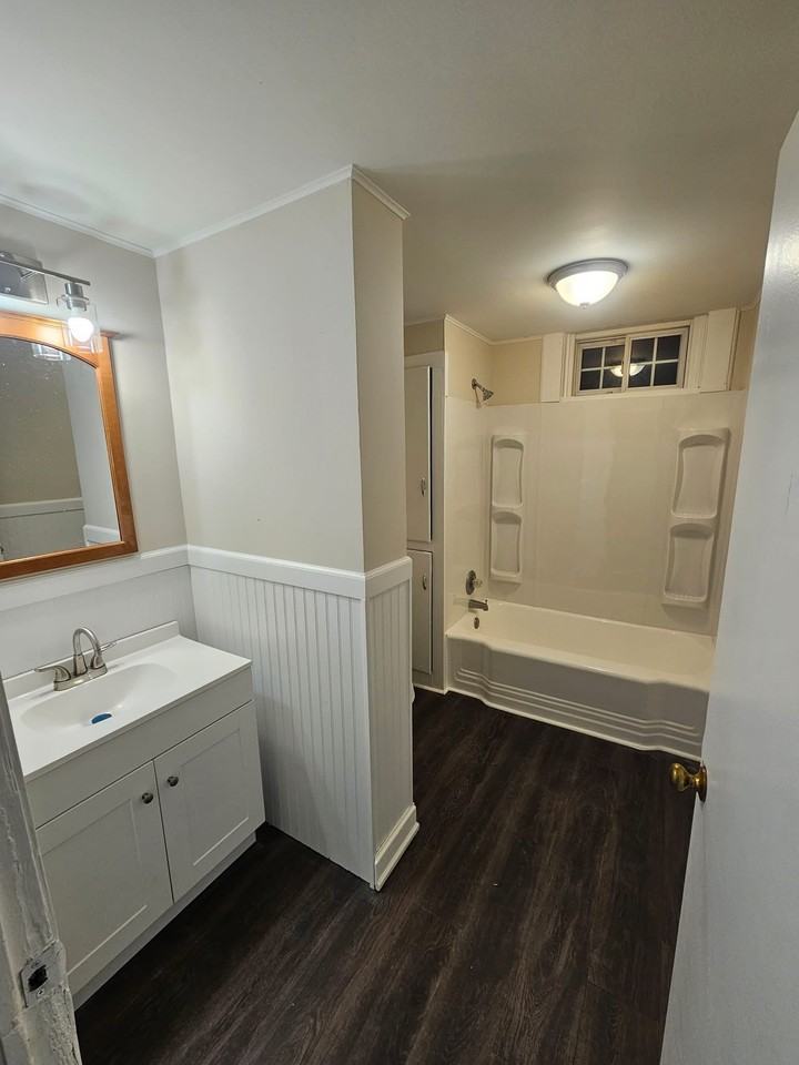 211 S Main St #1-2 - Photo 4 of 6