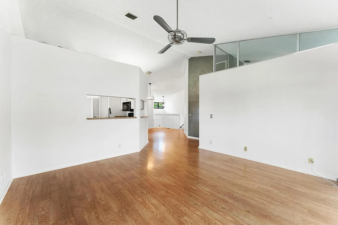 18 Via De Casas Sur #205 - Photo 3 of 20