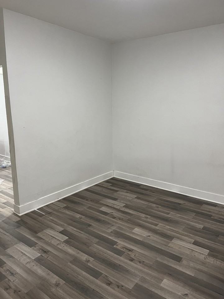 150 Court St #1 - Photo 6 of 6