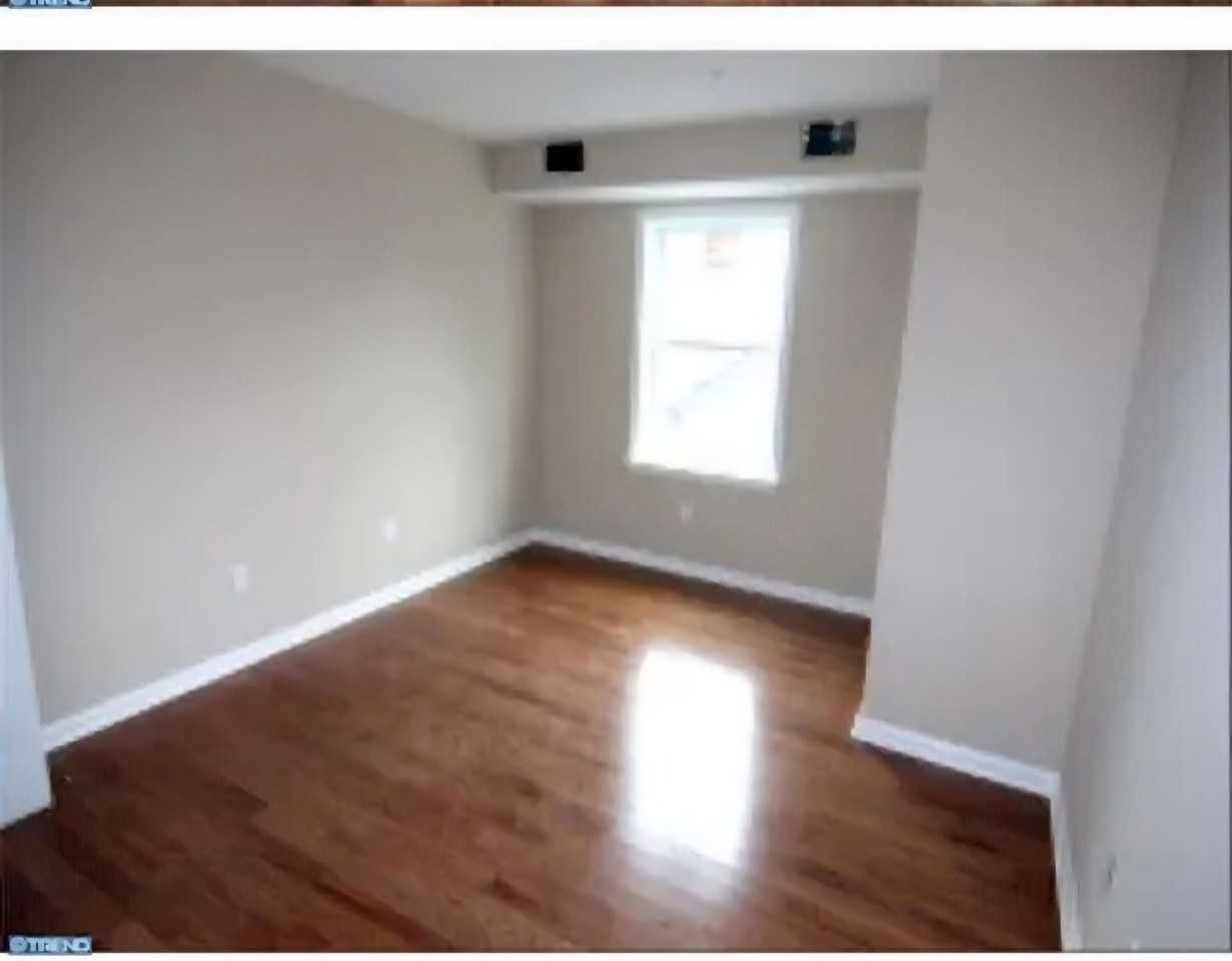 2040 E Haines St #3 - Photo 3 of 5