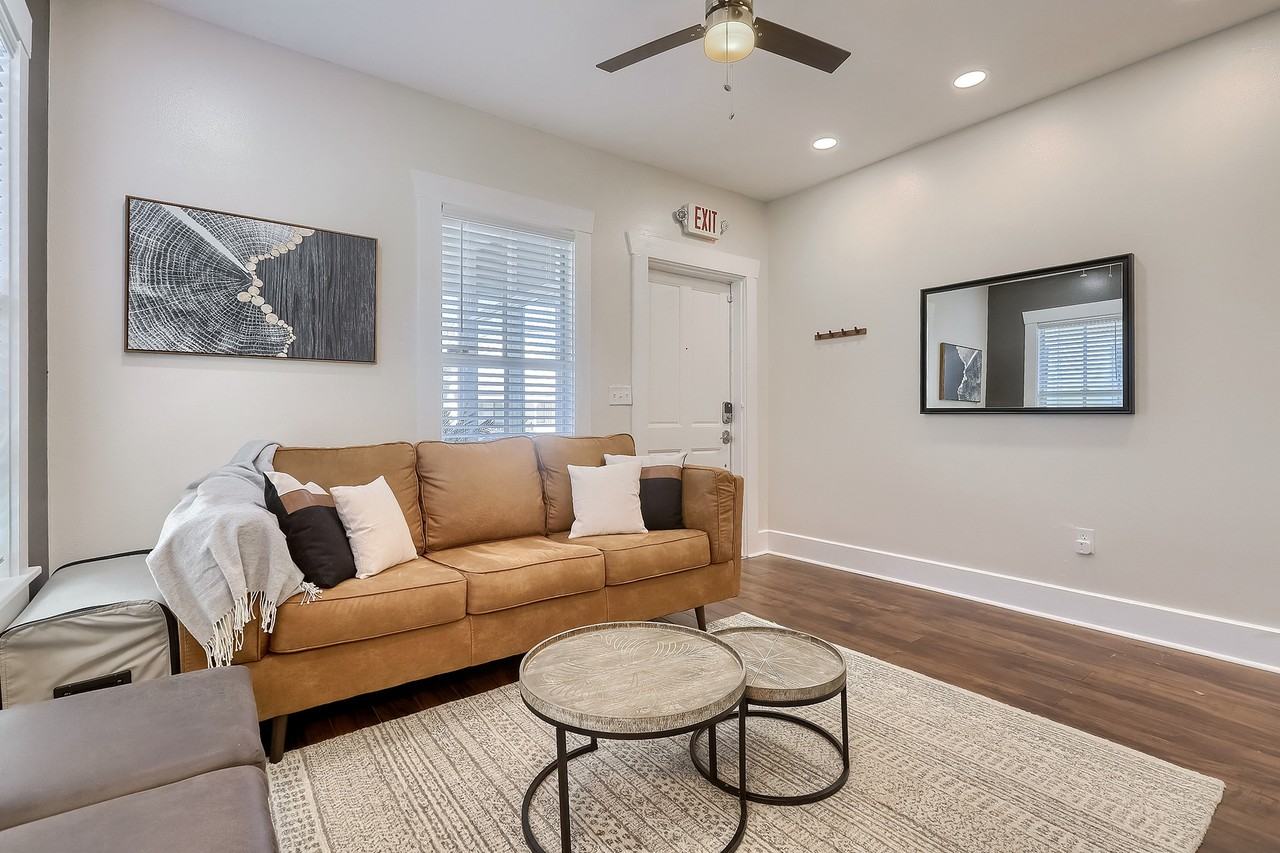 1823 E 4th Ave #DEN - Photo 6 of 20