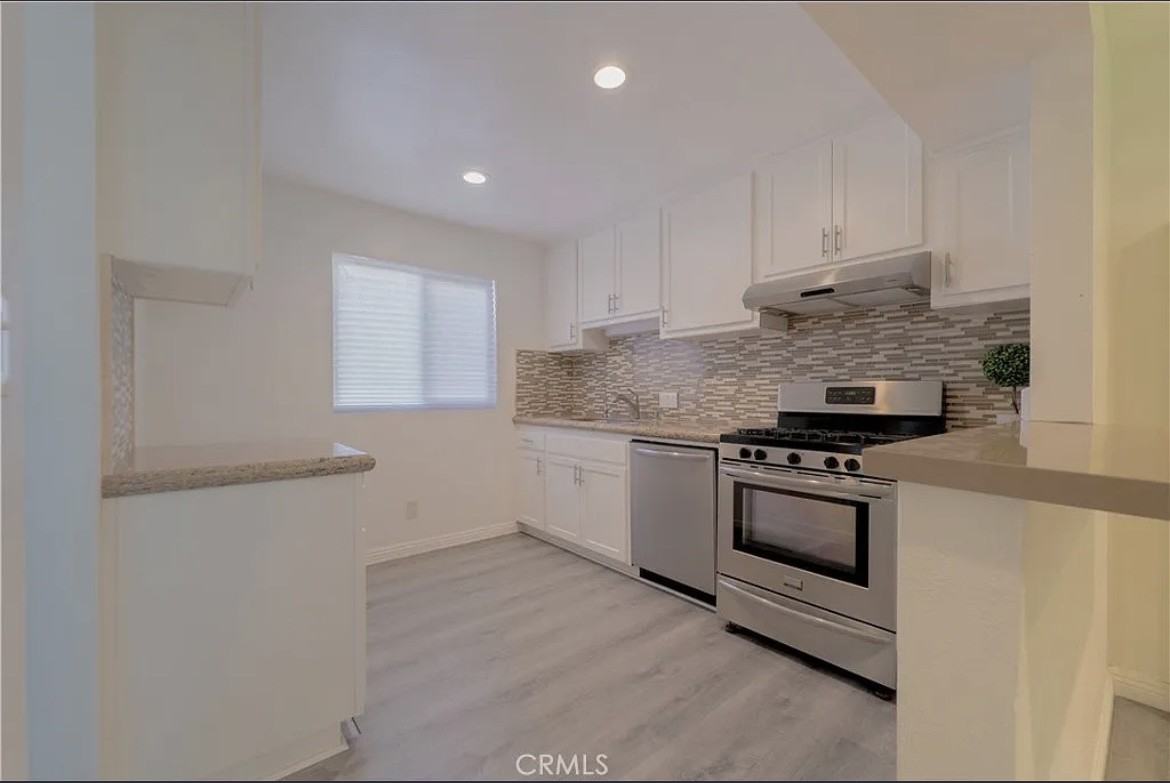 5593 Pioneer Blvd #18 - Photo 4 of 17