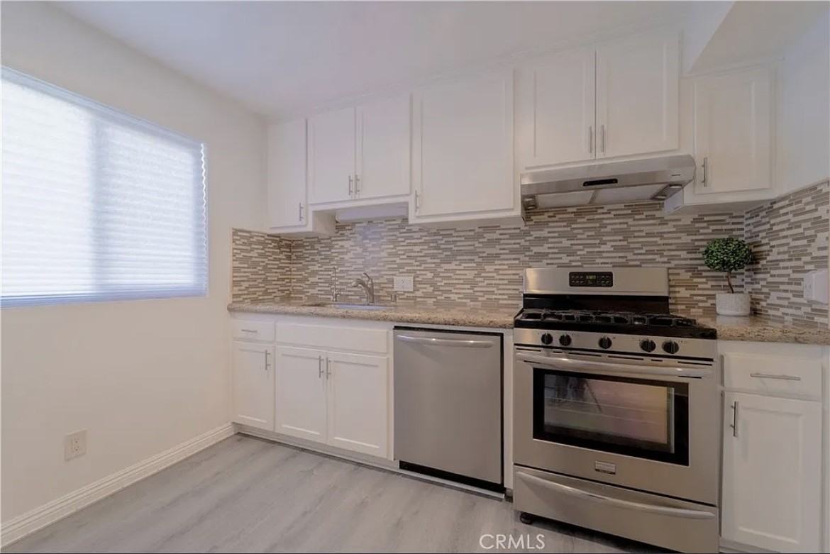 5593 Pioneer Blvd #18 - Photo 5 of 17