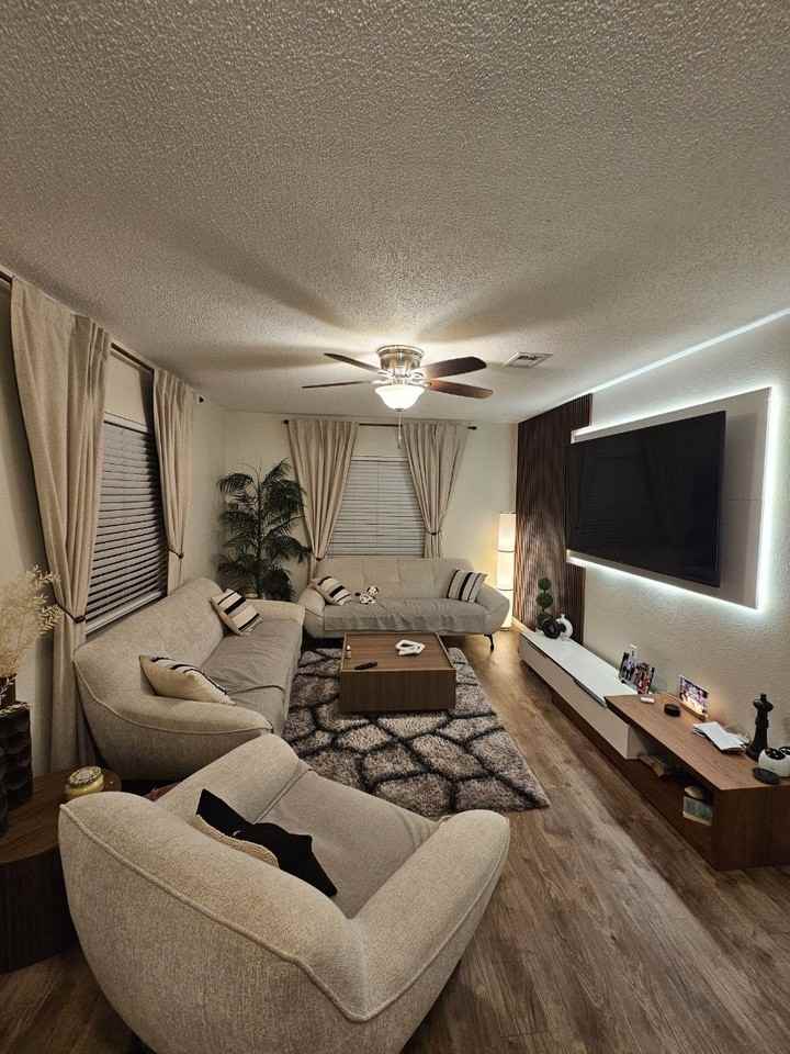 2067 San Marino Way N #NA