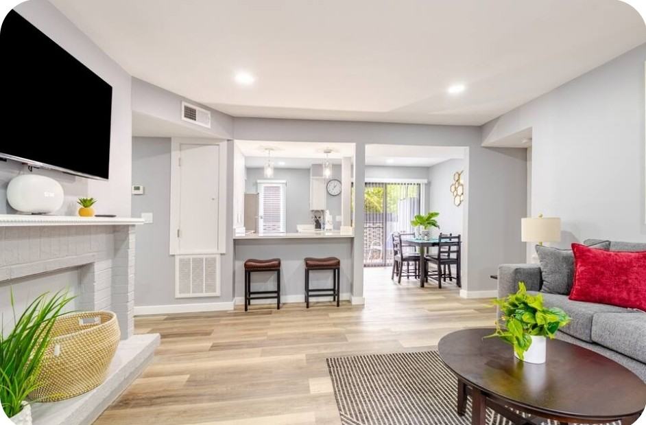 2213 E 7th St #101 - Photo 3 of 11