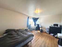 featured image of 2665 Virginia St