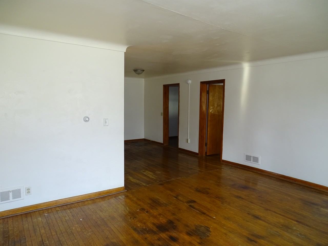 603 W Maumee St #1 - Photo 2 of 10