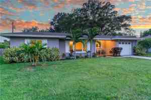 featured image of 1619 Pinewood Dr