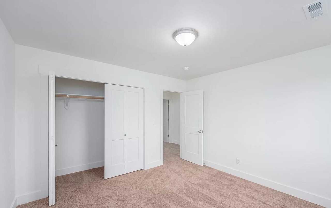 501-503 W Pine Ave. - Photo 3 of 15