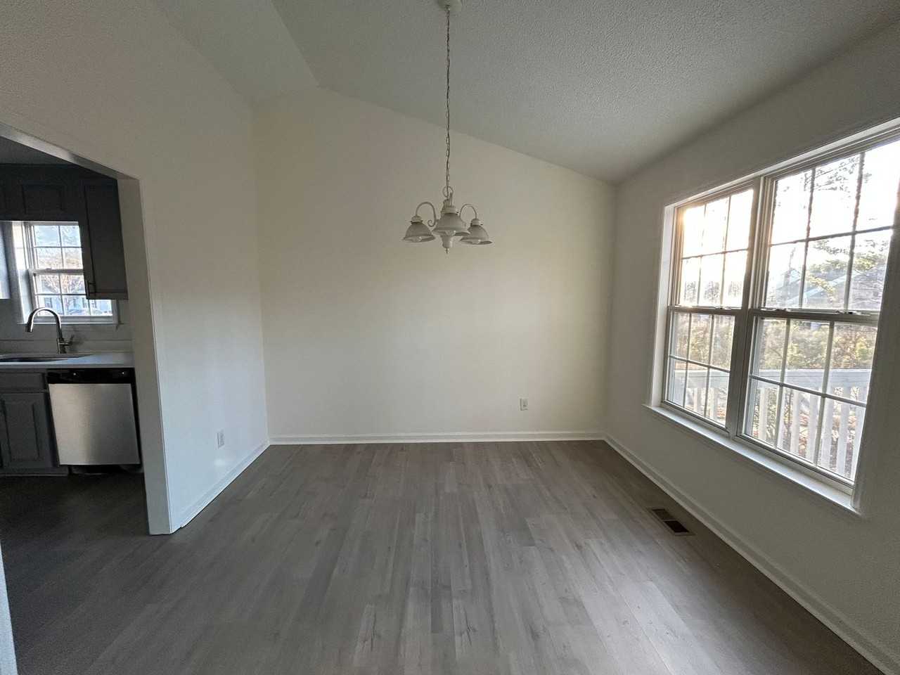 504 Quest Ridge Dr - Photo 7 of 14