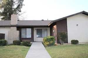 featured image of 7612 N Laurelglen Blvd