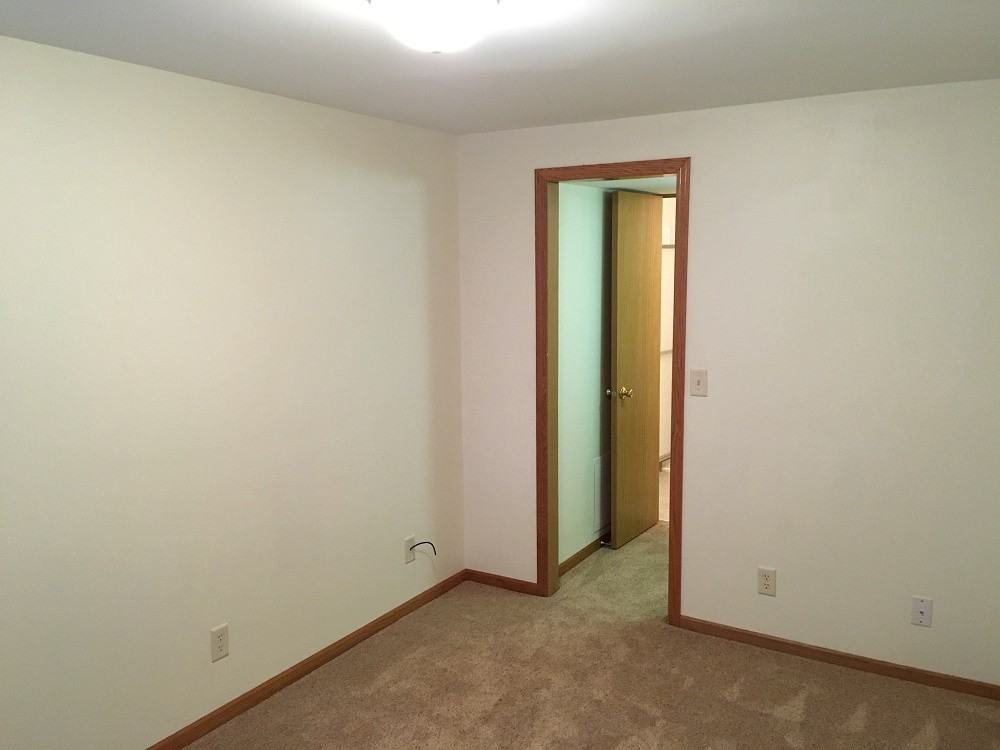 690 Burlington Road - Photo 3 of 13