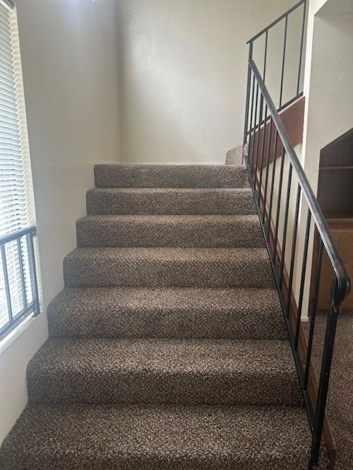 2800 Barrington St #B - Photo 7 of 12