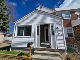 featured image of 901 Elton Ave