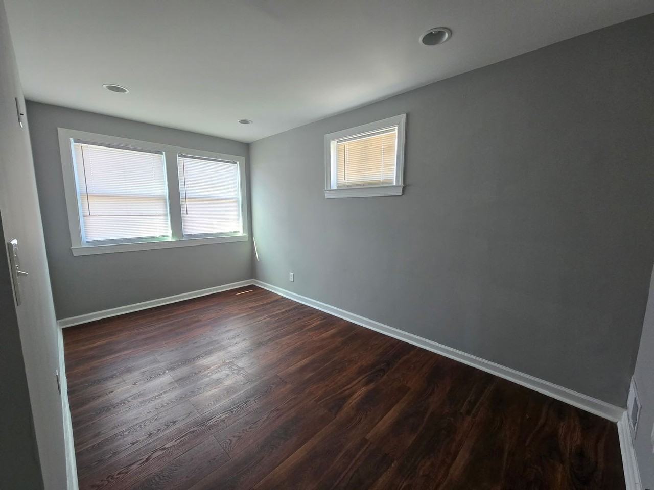 901 Elton Ave - Photo 7 of 17