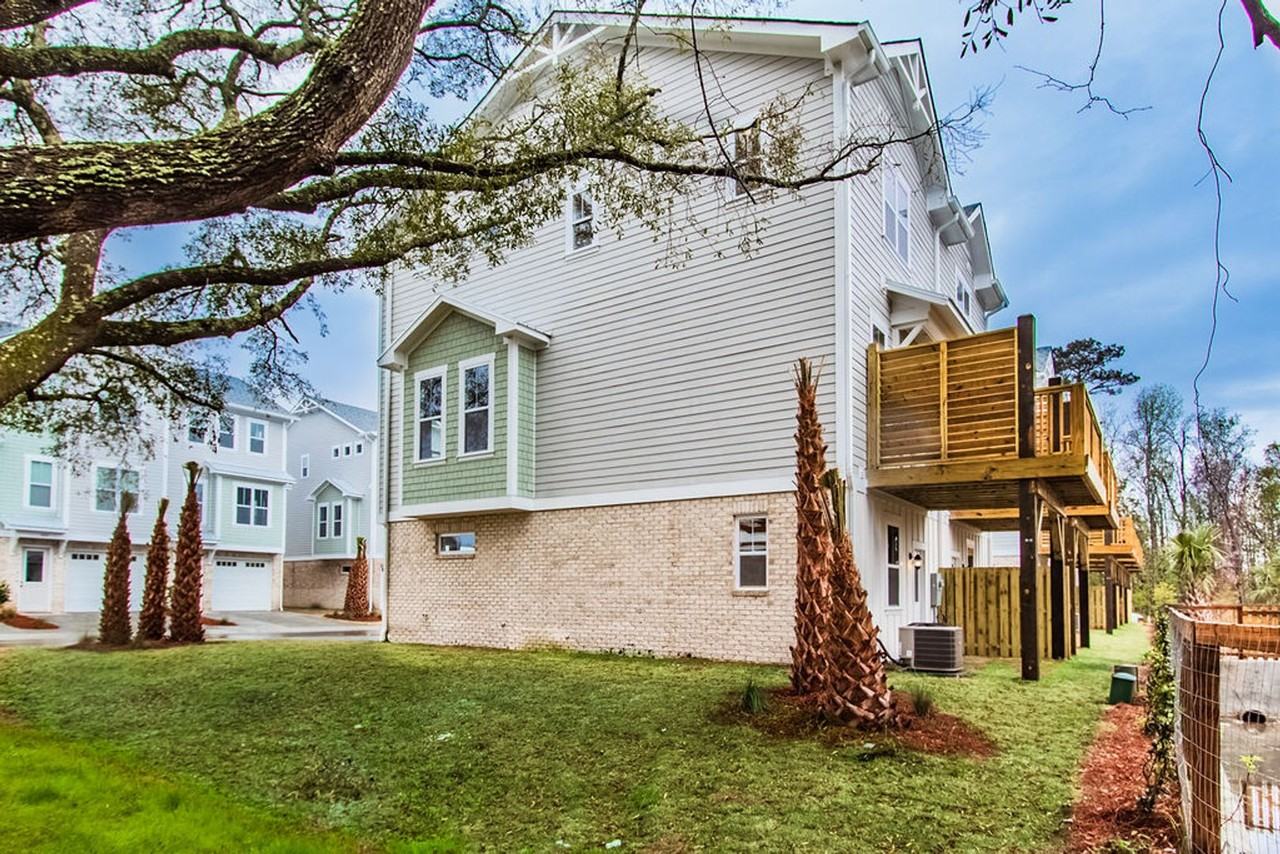 1819 Bungalow Row - Photo 2 of 28