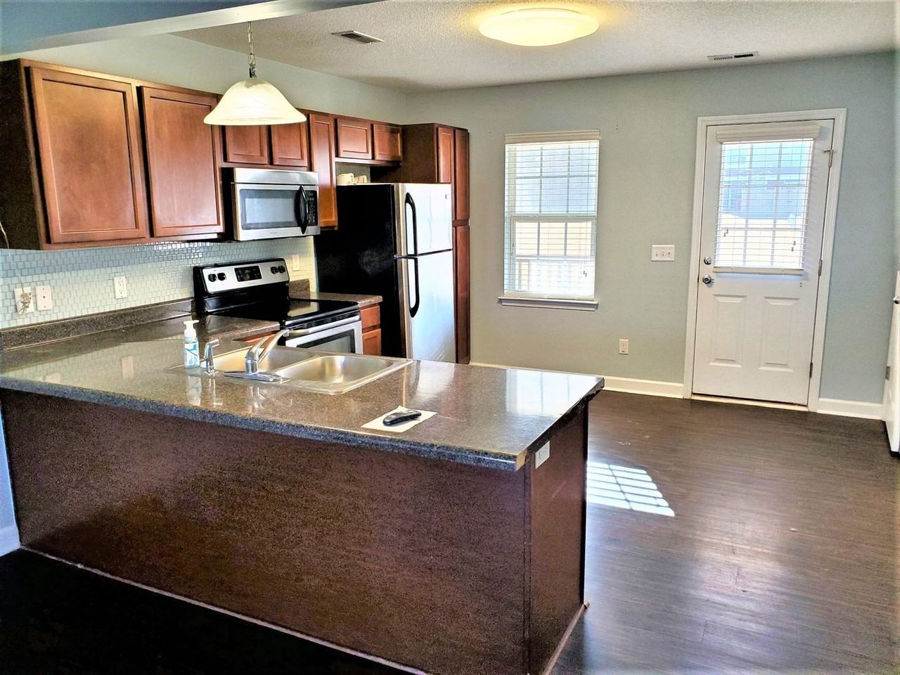 202 Lanieve Ct - Photo 5 of 21