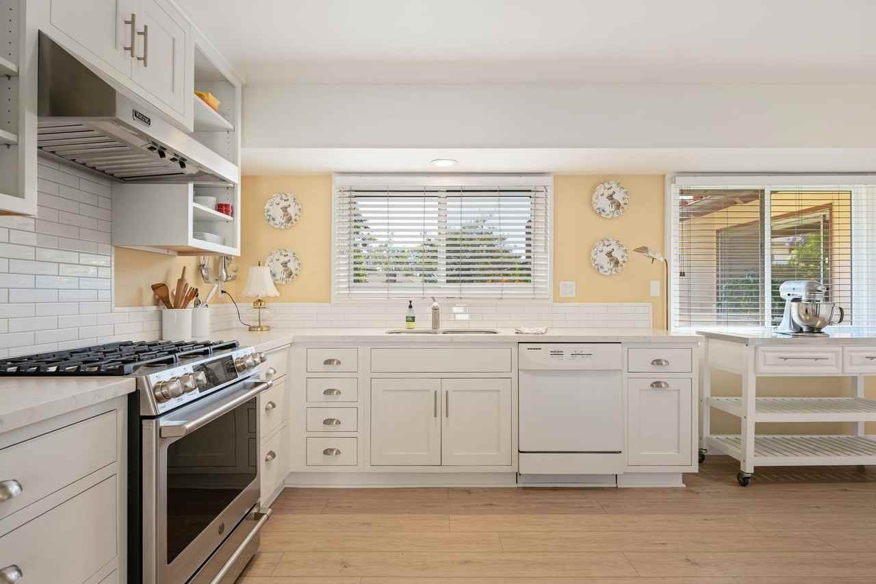 2818 Miradero Dr - Photo 6 of 21