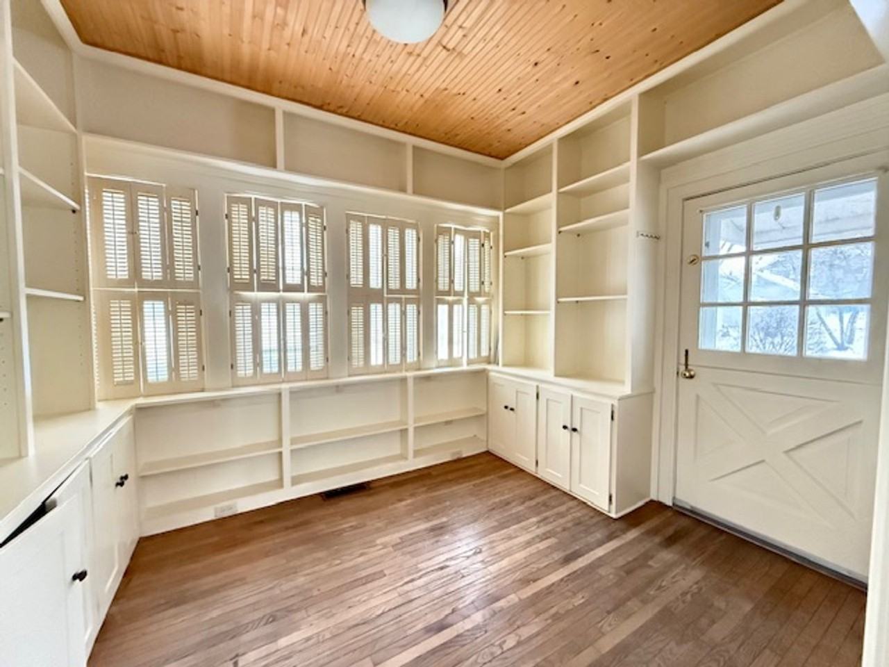 711 Chestnut St - Photo 5 of 11