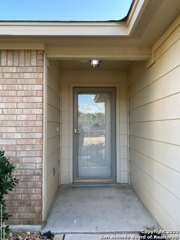 8506 Sea Rim - Photo 2 of 41