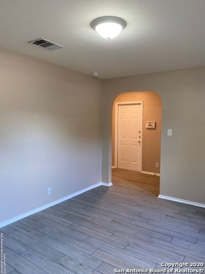 8506 Sea Rim - Photo 6 of 41