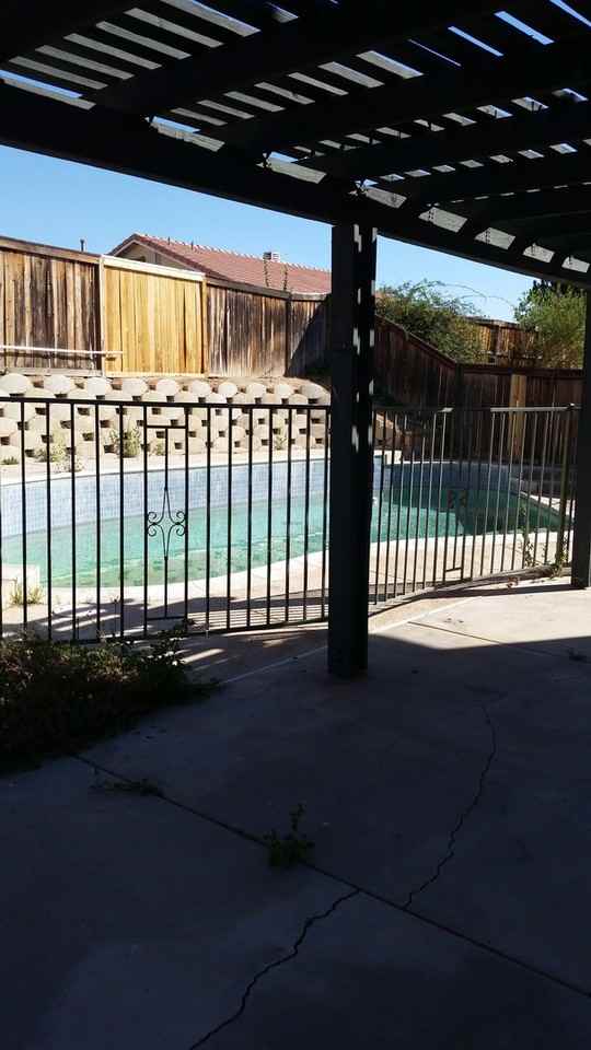 12593 Silver Saddle Way - Photo 4 of 32