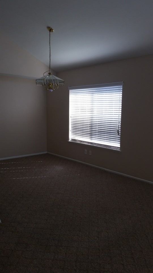 12593 Silver Saddle Way - Photo 6 of 32