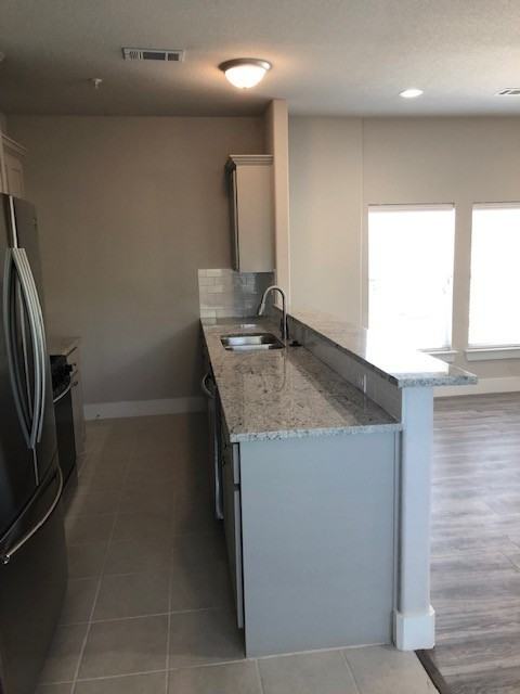 1121 Bernard St #102 - Photo 2 of 15