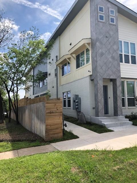 1121 Bernard St #102 - Photo 6 of 15