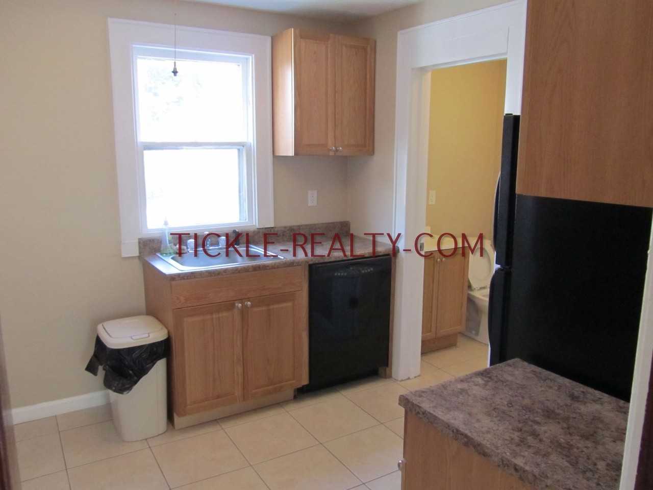 48 Henrietta St - Photo 2 of 17