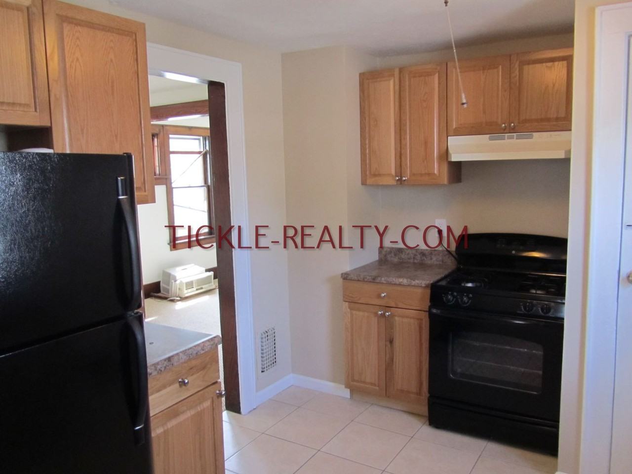 48 Henrietta St - Photo 3 of 17